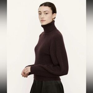 Vince Ribbed Cashmere Open Back Turtleneck Sweater in Plum— Women’s Medium